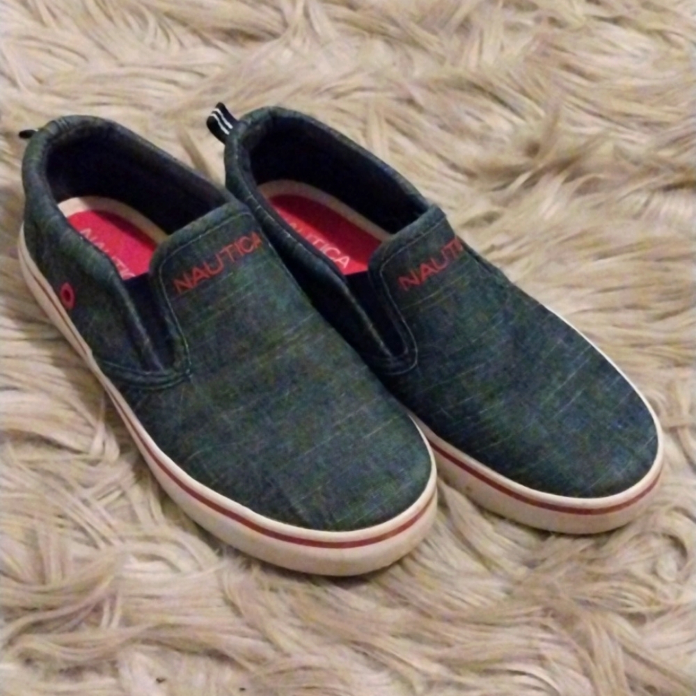 Nautica slip on shoes sz 13